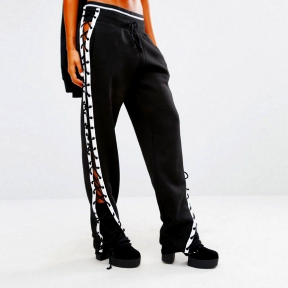 Puma Pants - Fenty Lace Up sweatpants